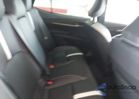 2025 Toyota Camry Se z USA, uszkodzony, nr VIN 4T1DAACK6SU057540